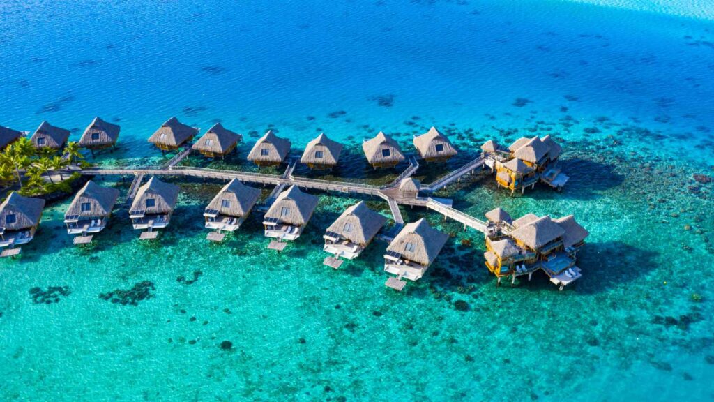 overwater bungalows in Mo'orea