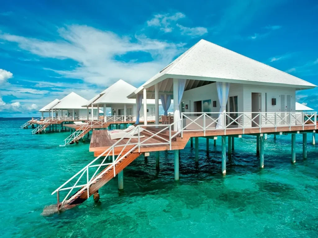 Diamonds Thudufushi Water Villas