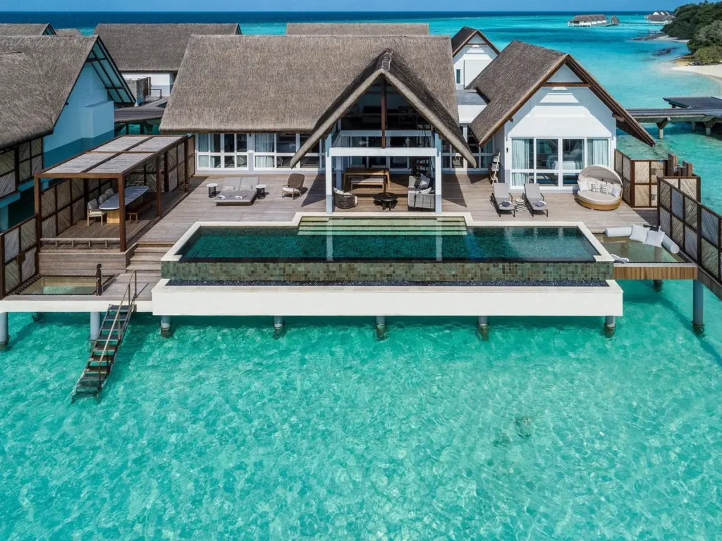 Four Seasons Landaa Giraavaru Water Villas