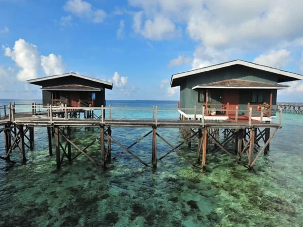Pom Pom Island Resort