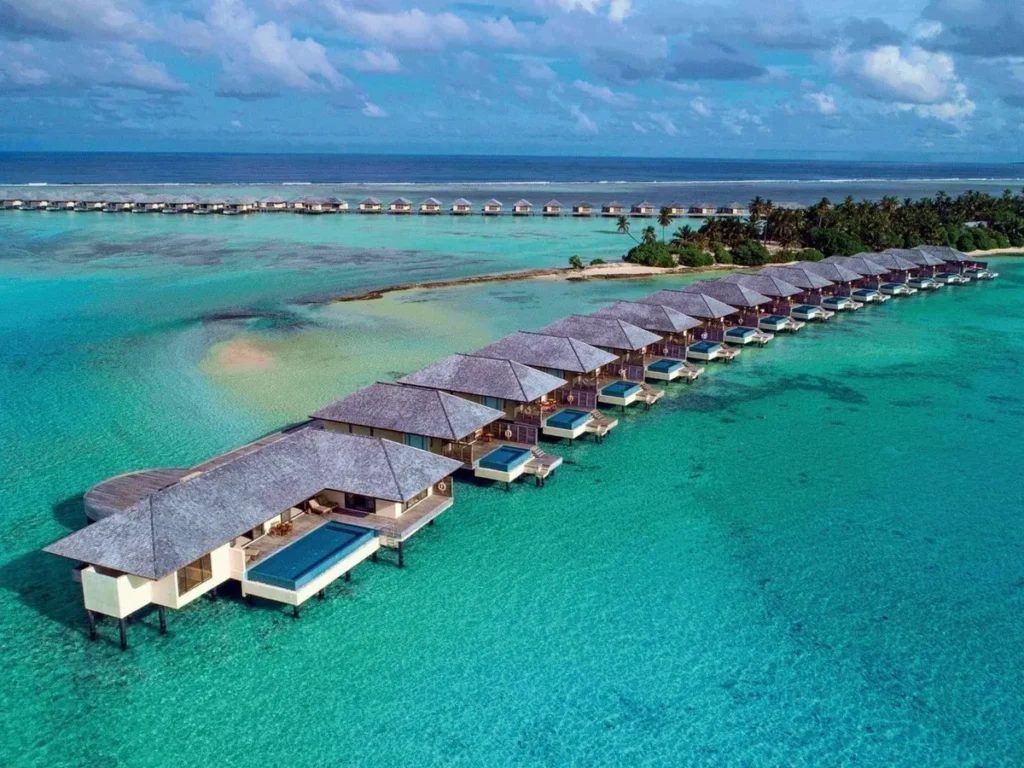 The Residence Dhigurah Water Villas
