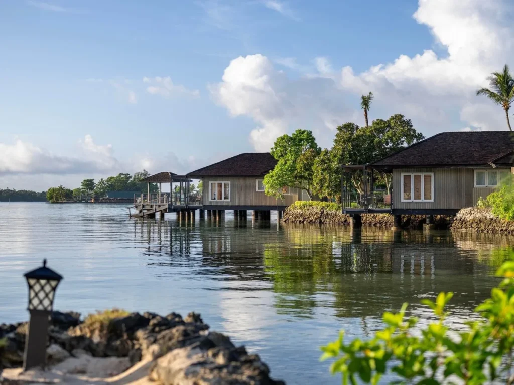 Warwick Le Lagon Overwater Villas